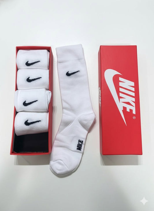 N.I.K.E Dri-FIT quarter-crew socks – Pack of 5 White ( Export Overstock )