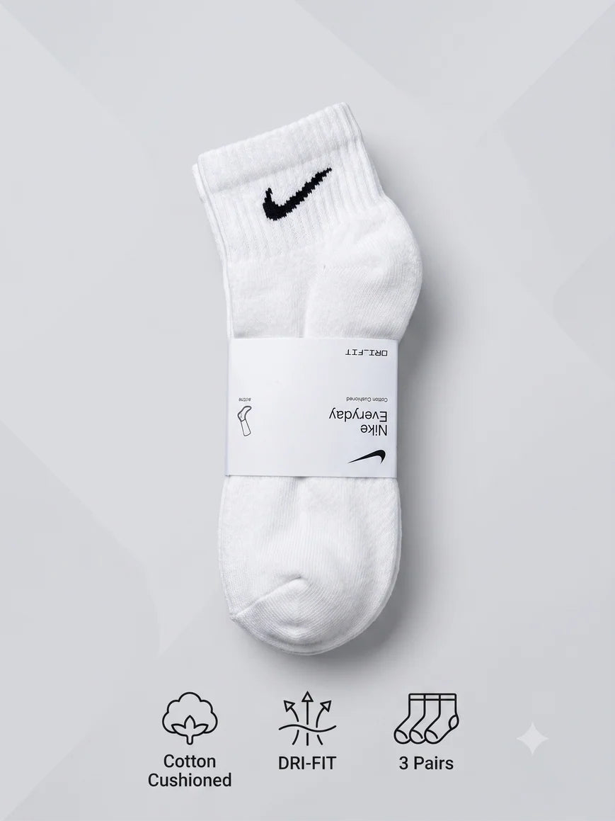N.I.K.E Dri-FIT Low-Cut Ankle Fit Socks – Pack of 3 ( Export Overstock )