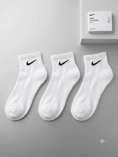 N.I.K.E Dri-FIT Low-Cut Ankle Fit Socks – Pack of 3 ( Export Overstock )