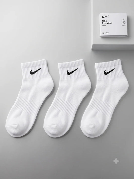 N.I.K.E Dri-FIT Low-Cut Ankle Fit Socks – Pack of 3 ( Export Overstock )